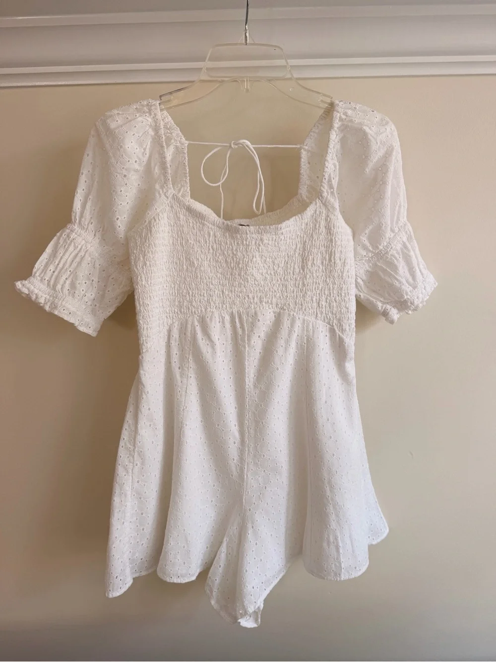 Urban Outfitters Kimchi Blue Ivy Eyelet Lace Romper - size M